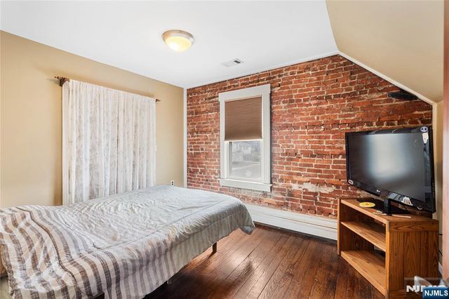 17 Dietrich Street, Little Ferry, NJ 07643