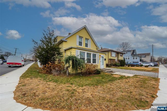 17 Dietrich Street, Little Ferry, NJ 07643