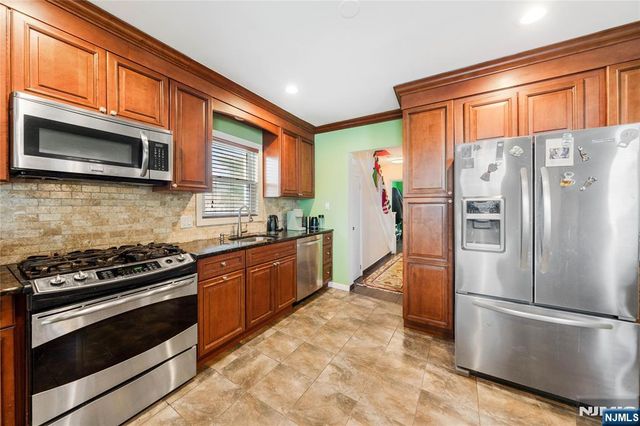 17 Dietrich Street, Little Ferry, NJ 07643