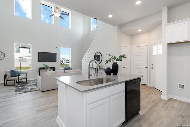 11155 Schmidt Lane, Converse, TX 78109