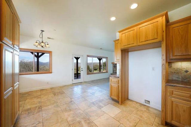 24710 Sutherland Drive, Ramona, CA 92065