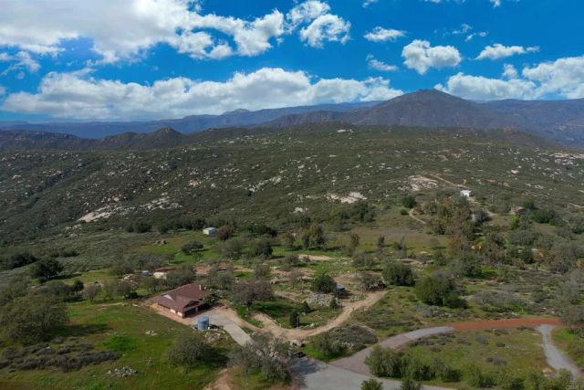 24710 Sutherland Drive, Ramona, CA 92065