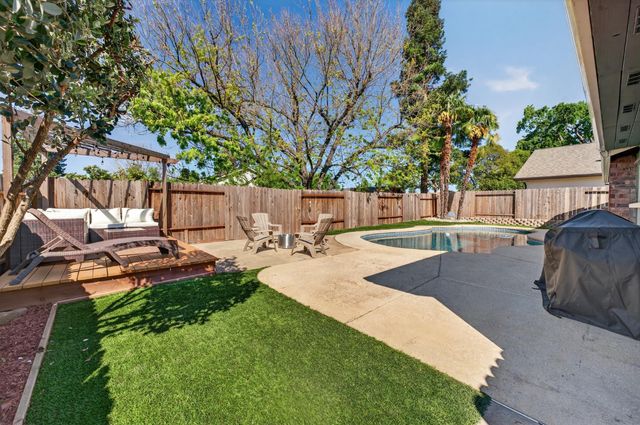 6605 Thunderhead Cir, Orangevale, CA 95662