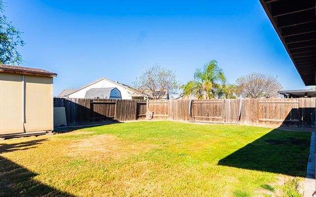5414 Red Wheat Avenue, Bakersfield, CA 93313