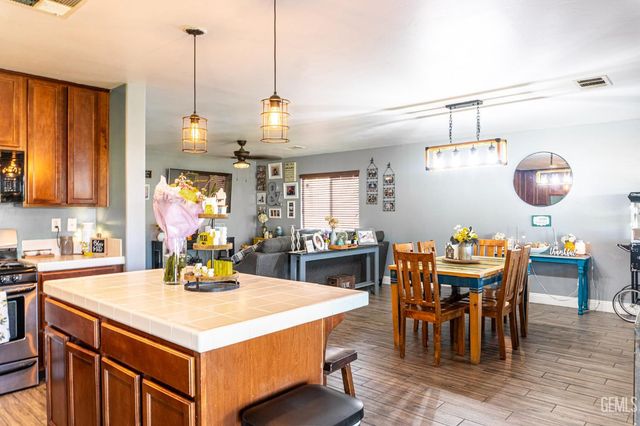 5414 Red Wheat Avenue, Bakersfield, CA 93313