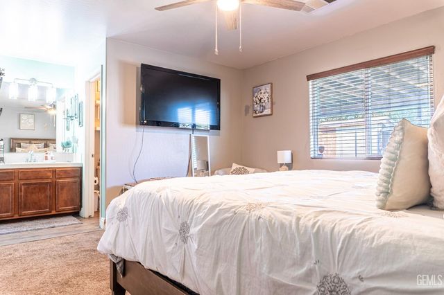 5414 Red Wheat Avenue, Bakersfield, CA 93313