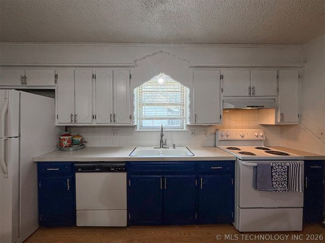 292 N Moccasin Avenue, Tahlequah, OK 74464