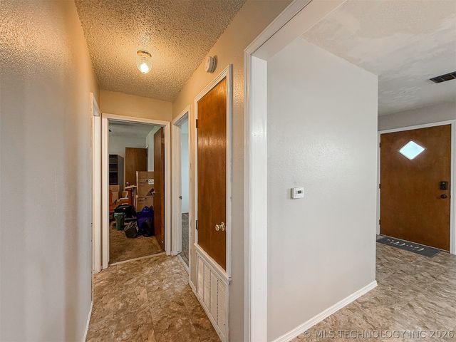292 N Moccasin Avenue, Tahlequah, OK 74464