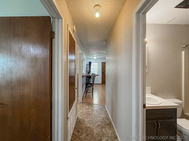 292 N Moccasin Avenue, Tahlequah, OK 74464