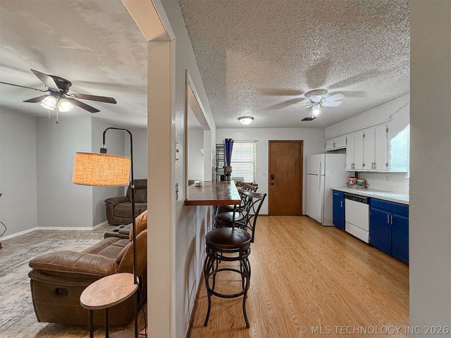 292 N Moccasin Avenue, Tahlequah, OK 74464