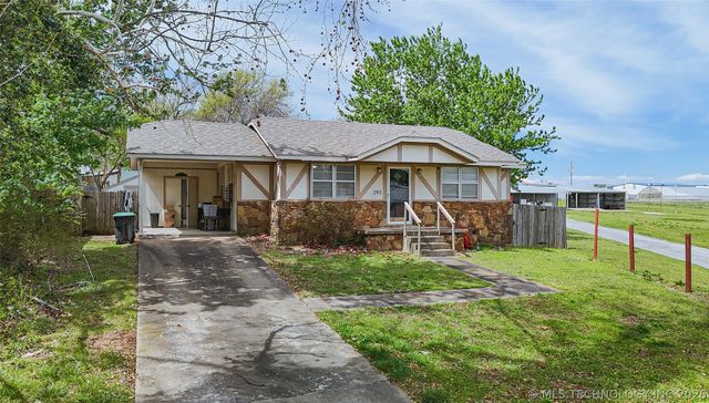 292 N Moccasin Avenue, Tahlequah, OK 74464