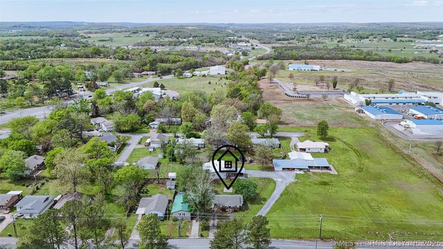 292 N Moccasin Avenue, Tahlequah, OK 74464