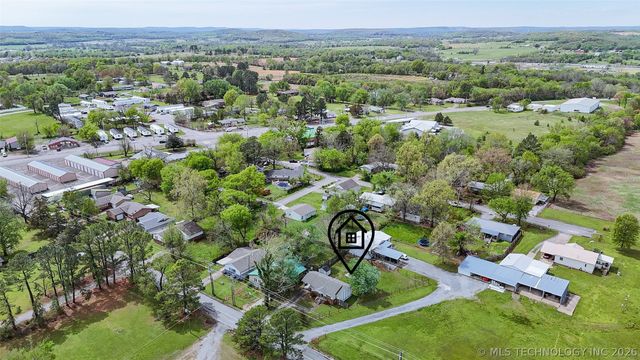 292 N Moccasin Avenue, Tahlequah, OK 74464