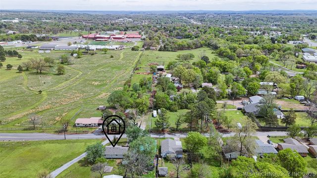 292 N Moccasin Avenue, Tahlequah, OK 74464