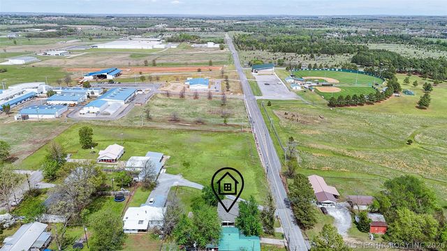 292 N Moccasin Avenue, Tahlequah, OK 74464