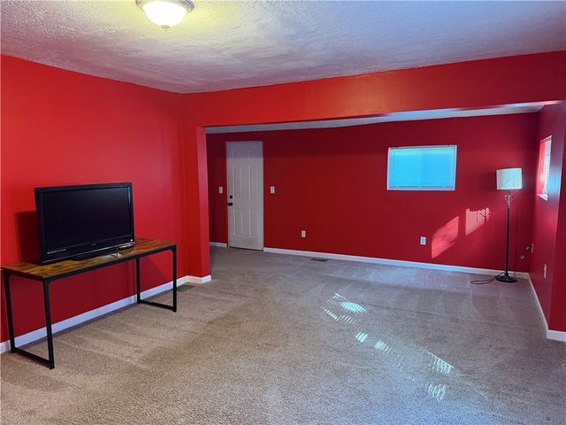 3610 Downing Street, South Park, PA 15129