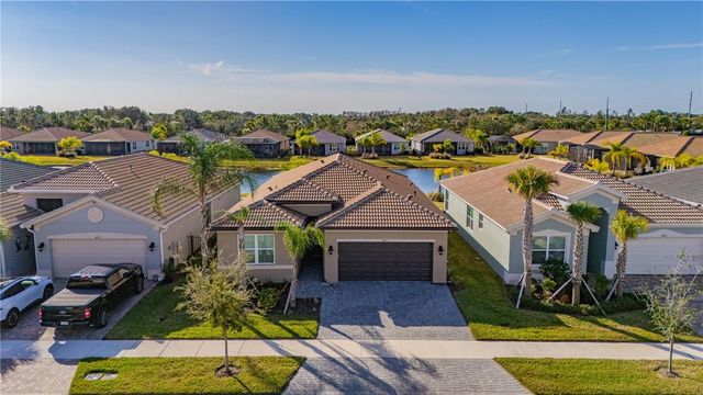 4911 SIENNA ISLES AVENUE, Wimauma, FL 33598