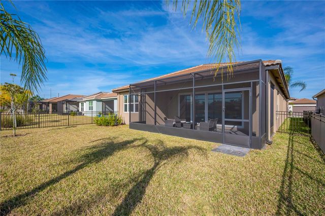 4911 SIENNA ISLES AVENUE, Wimauma, FL 33598