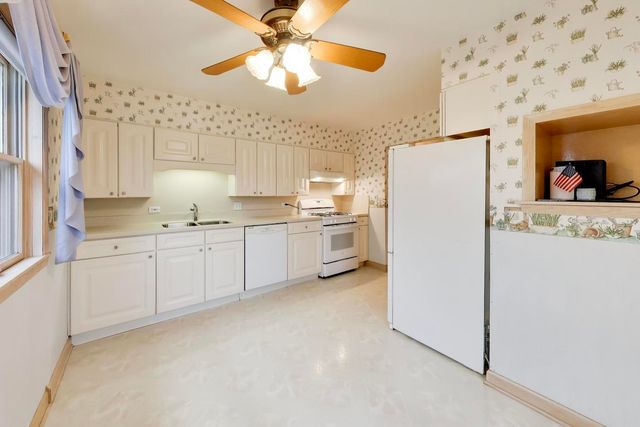309 Wisconsin Drive, Des Plaines, IL 60016
