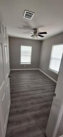 5210 Polk Street, Houston, TX 77023