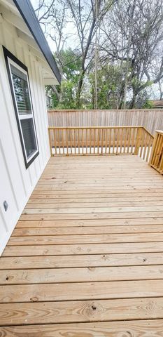 5210 Polk Street, Houston, TX 77023