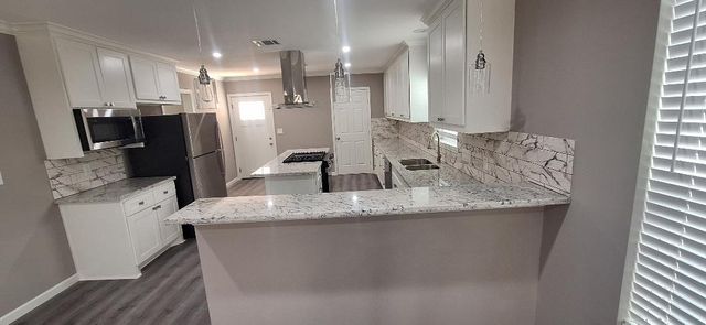 5210 Polk Street, Houston, TX 77023