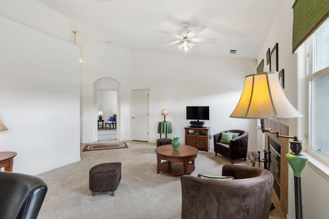 702 Pleasant Valley Dr, Ione, CA 95640