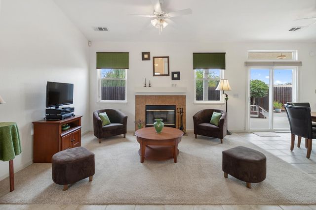 702 Pleasant Valley Dr, Ione, CA 95640