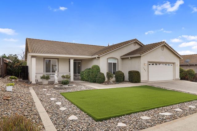 702 Pleasant Valley Dr, Ione, CA 95640