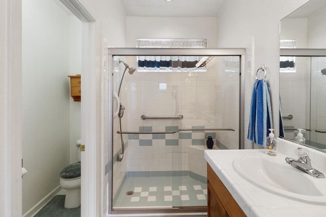 702 Pleasant Valley Dr, Ione, CA 95640