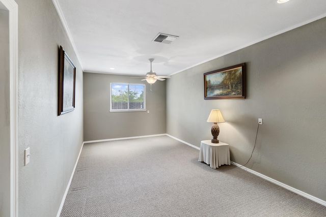 702 Pleasant Valley Dr, Ione, CA 95640