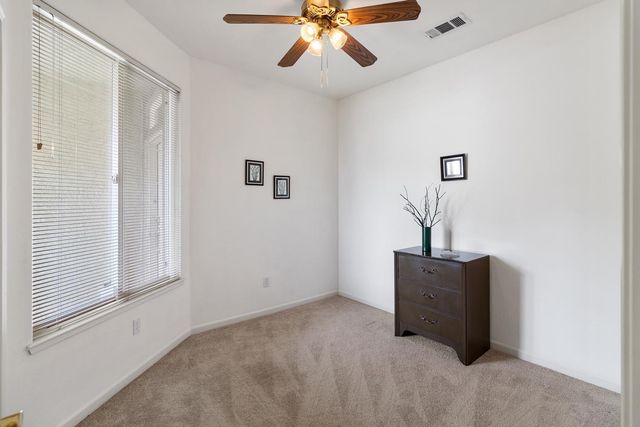 702 Pleasant Valley Dr, Ione, CA 95640