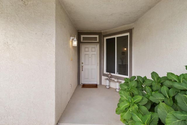 702 Pleasant Valley Dr, Ione, CA 95640