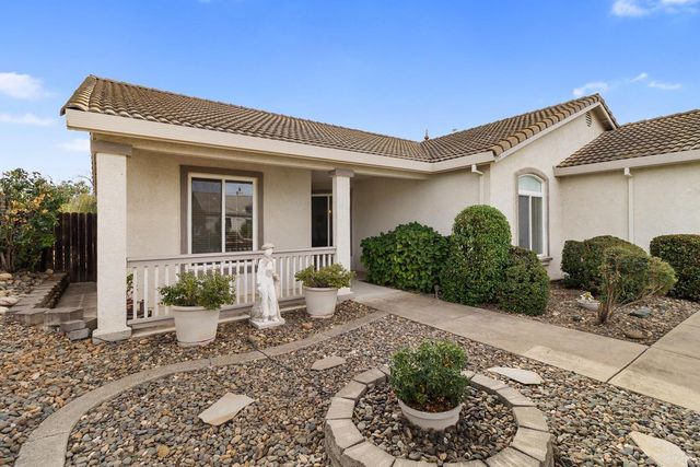 702 Pleasant Valley Dr, Ione, CA 95640