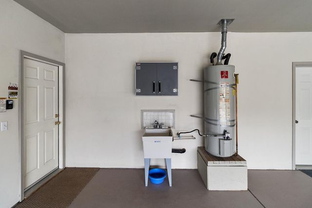 702 Pleasant Valley Dr, Ione, CA 95640