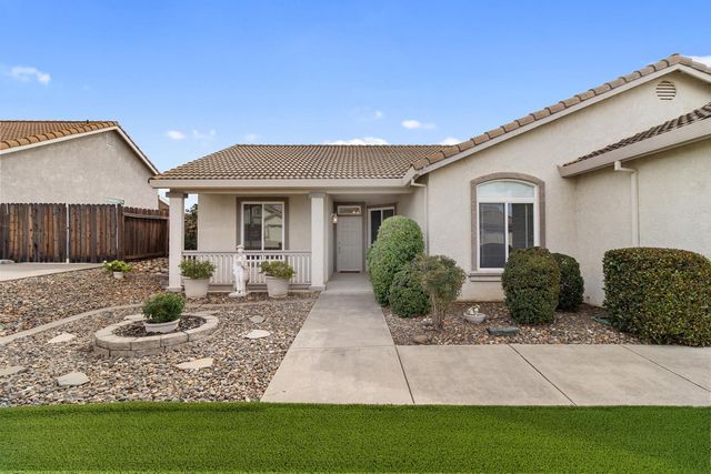 702 Pleasant Valley Dr, Ione, CA 95640