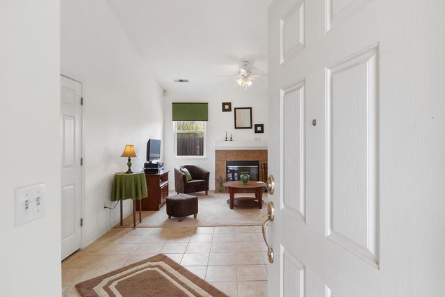 702 Pleasant Valley Dr, Ione, CA 95640