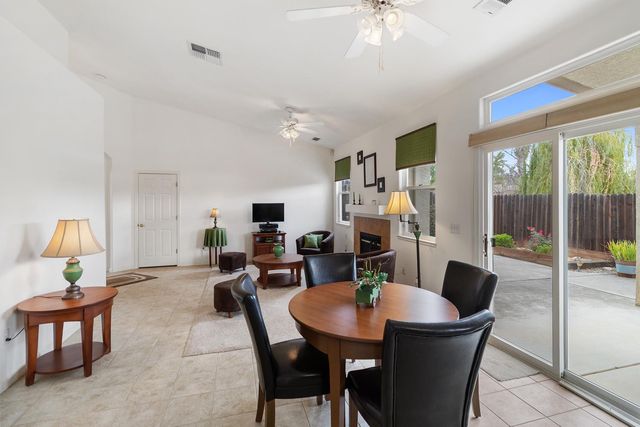 702 Pleasant Valley Dr, Ione, CA 95640