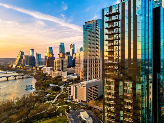 70 Rainey ST 2001, Austin, TX 78701