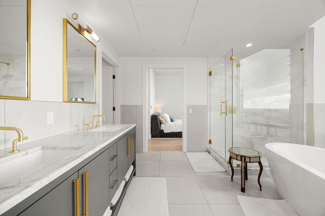 70 Rainey ST 2001, Austin, TX 78701