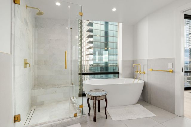 70 Rainey ST 2001, Austin, TX 78701