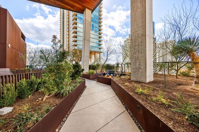 70 Rainey ST 2001, Austin, TX 78701