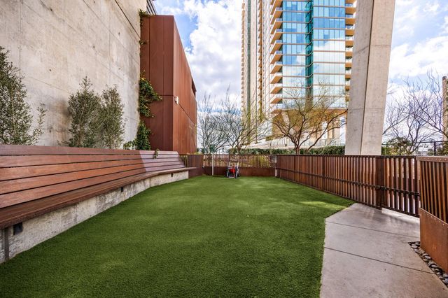 70 Rainey ST 2001, Austin, TX 78701