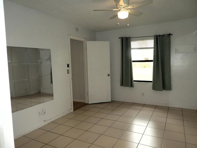 7149 Golf Colony Court 102, Lake Worth, FL 33467