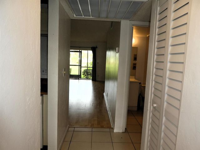 7149 Golf Colony Court 102, Lake Worth, FL 33467