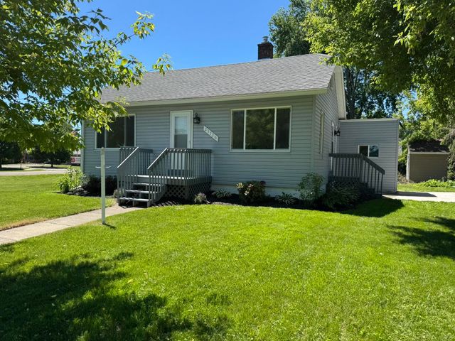 23726 Carlington Drive, Mt Clemens, MI 48036