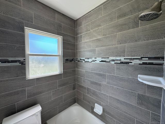 23726 Carlington Drive, Mt Clemens, MI 48036