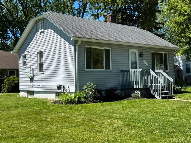 23726 Carlington Drive, Mt Clemens, MI 48036