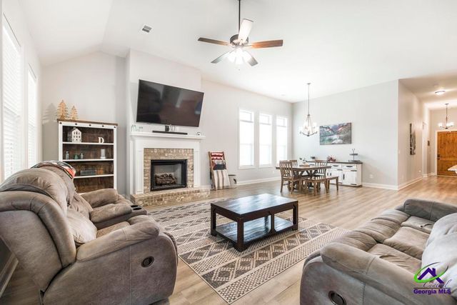 114 Silverside Drive, Perry, GA 31069