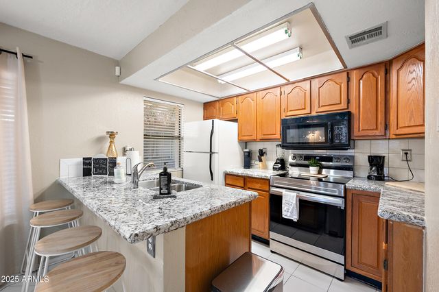 1432 W EMERALD Avenue 742, Mesa, AZ 85202
